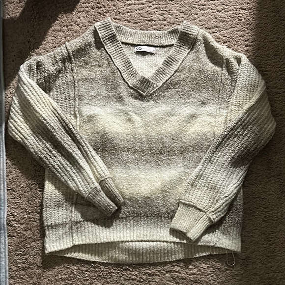 SO Sweaters - SO Knit Sweater in Gray and Cream